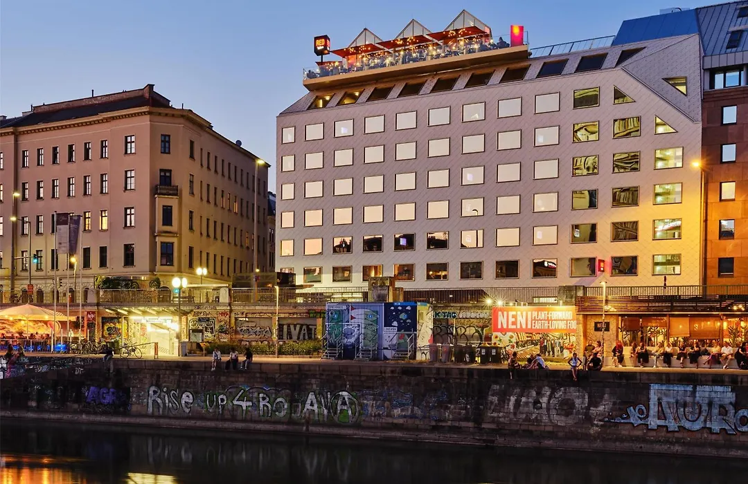Radisson Red Hotel, Vienna-1